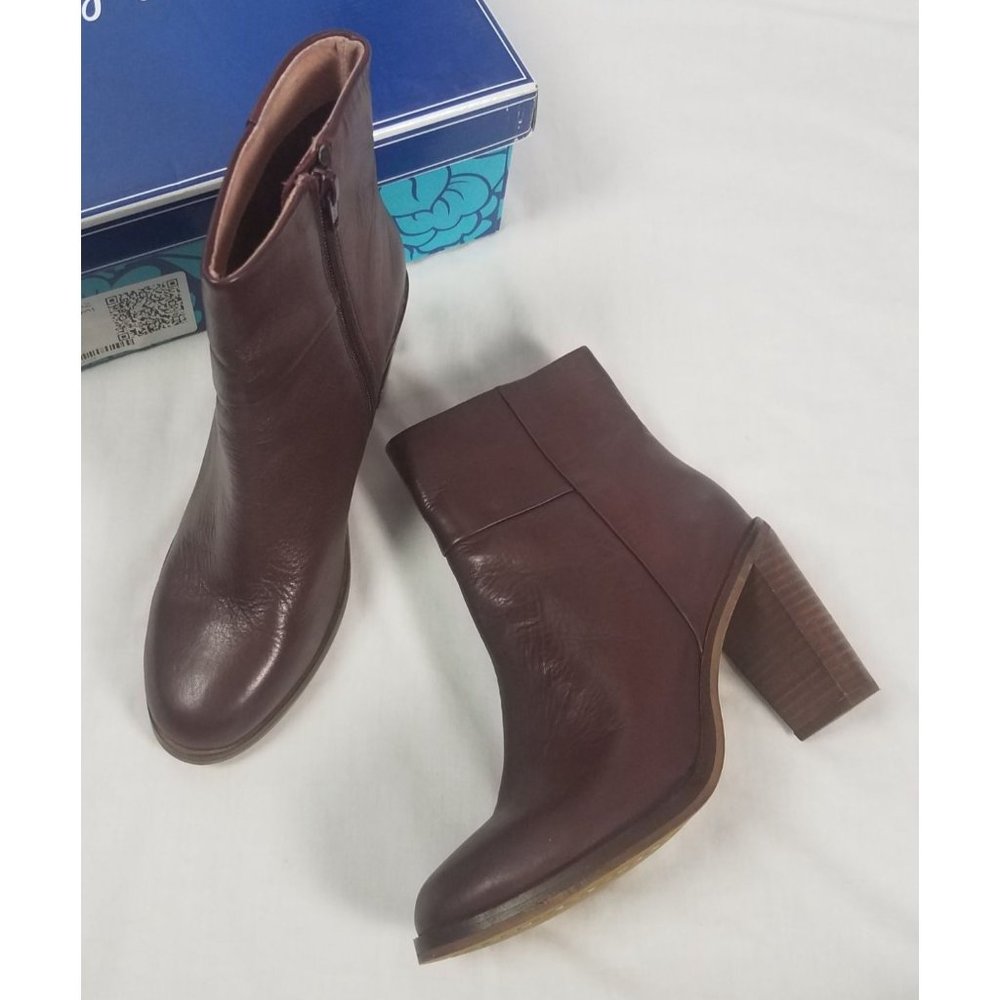 Seychelles Women's Sz. 9.5 Brown/Burgundy Leather Ankle Heeled Booties